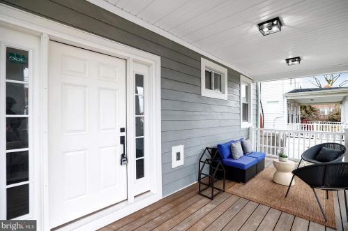 6214 8th St, Washington, DC 20011-1923