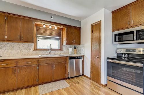 9438 Montana Ave, Milwaukee WI 53227-3324 exterior