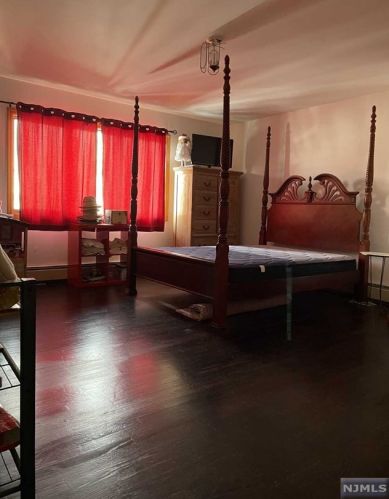 114 Pne St, Cliffside Park NJ 07010-1018 exterior