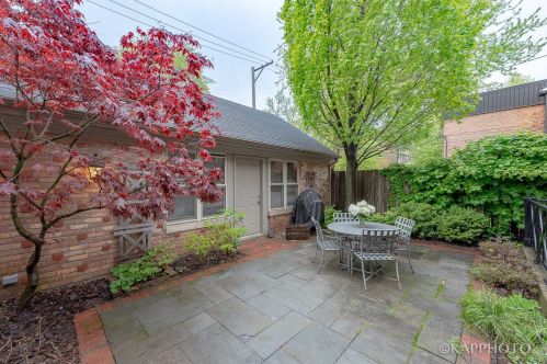 2252 Racine Ave, Chicago IL 60614-2110 exterior