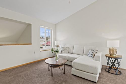 1201 Winston Dr, Edgerton WI 53534-1029 exterior