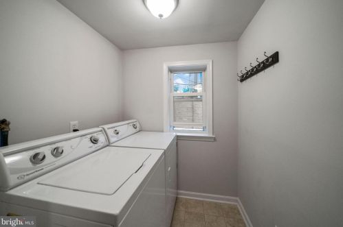 4257 Boone St, Philadelphia PA 19128-5003 exterior