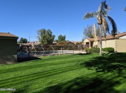 2502 22 Ave, Phoenix AZ 85009-1926 exterior