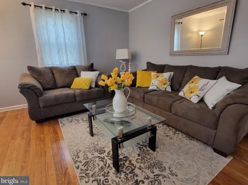 228 Bentley Ave, Trenton NJ  08619-3724 exterior