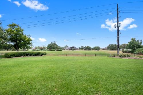 4715 Wentworth Dr, Fulshear TX 77441-4227 exterior