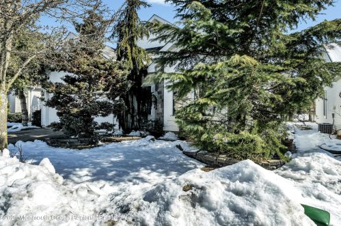 25 Cypress Pt Ln, Jackson Twp NJ 08527-4016 exterior