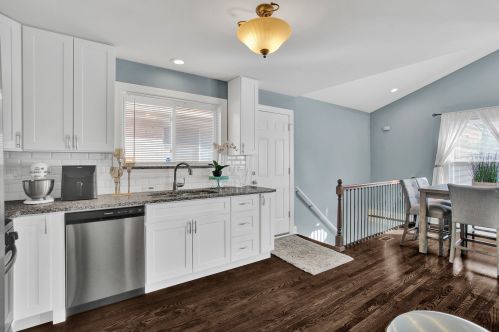 9152 Un Ave, Chicago IL 60609-5235 exterior