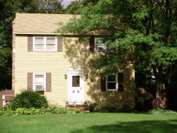 85 Central St, Newton, MA 02466-2403