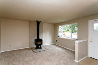 7115 70th Ave, Portland, OR 97206-7359