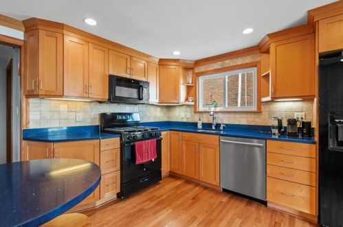 233 Anita Ave, Pittsburgh PA 15217-3120 exterior