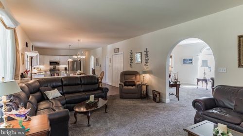 300 Ardmore Ave, Ardmore PA 19003-1012 exterior