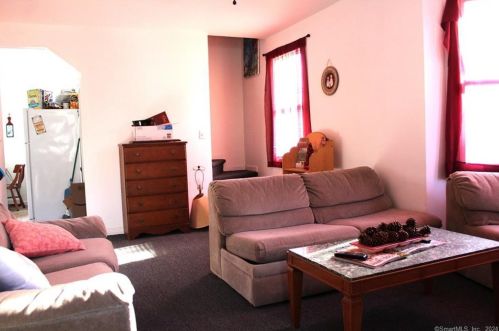 148 Grv St, Torrington CT 06790-5025 exterior