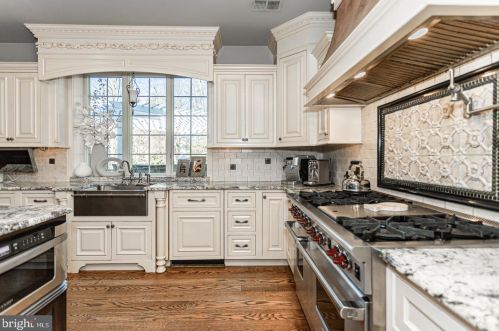 1593 Wrightstown Rd, Upper Makefield PA 18940-2814 exterior