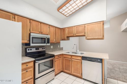 4042 Alta Mesa Ave, Phoenix AZ 85044-1734 exterior