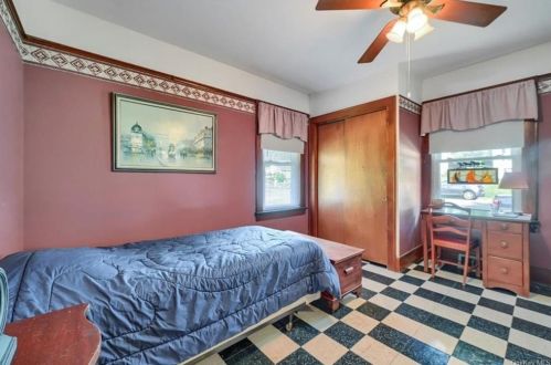 66 Mtn Ave, Middletown NY 10940-6247 exterior