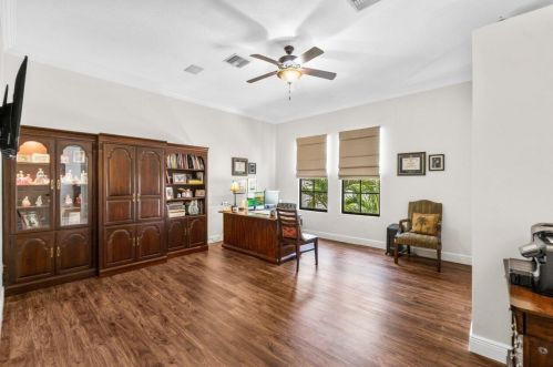 5811 Blue Bonnet Ct, Fort Pierce FL  34986-4186 exterior