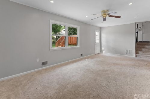 201 Shirley Ave, Edison NJ 08820-1323 exterior