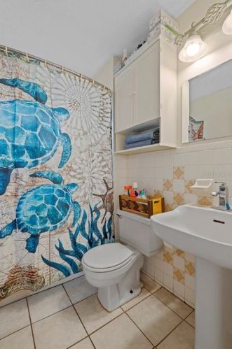 8201 Ola Ave, Tampa FL 33604-2925 exterior