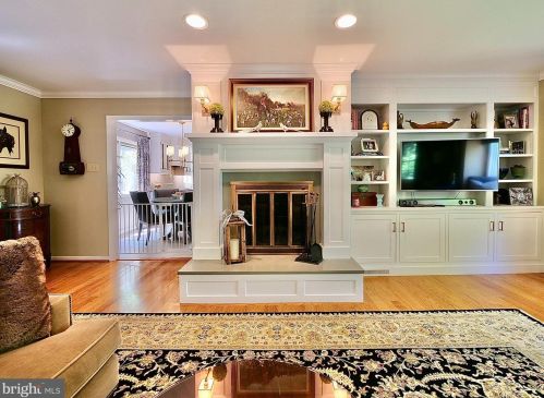 12 Michele Dr, Media PA 19063-1029 exterior