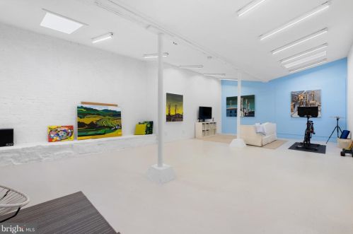 829 2nd St, Philadelphia PA 19133 exterior