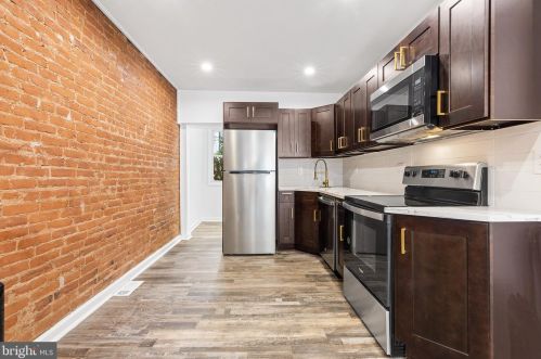 1911 Lawrence St, Philadelphia PA 19120-2808 exterior