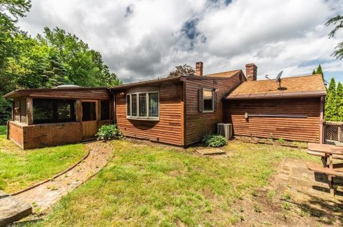 702 Knollwood Dr, Woonsocket RI 02895-2632 exterior