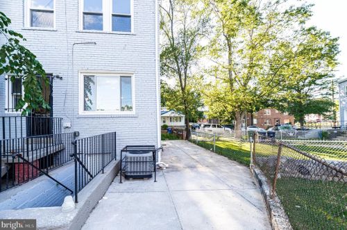 116 53rd St, Washington DC  20019-6603 exterior