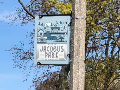 7131 Auburn Ave, Milwaukee WI 53213-3116 exterior