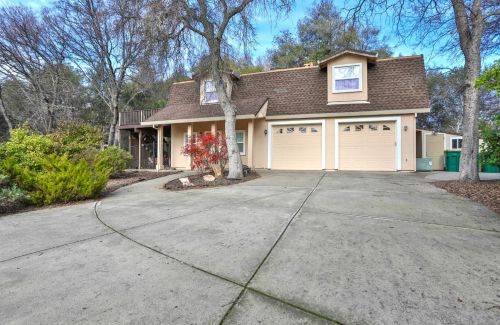 365 Kipps Ln, Folsom, CA 95762-3912