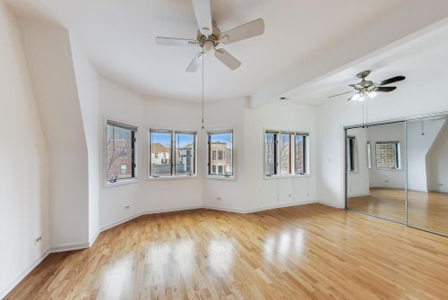 5647 Magnolia Ave, Chicago IL 60660-1908 exterior