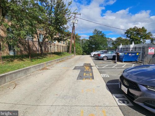 2333 16th St, Washington DC 20020-4318 exterior