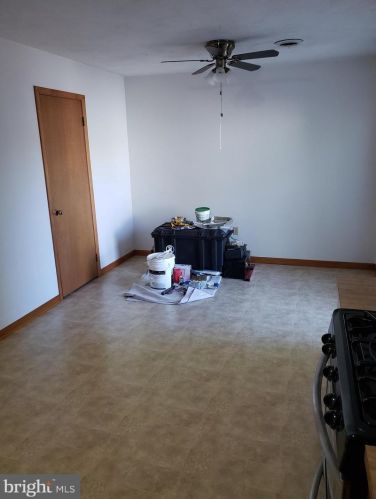 628 Fulton St, Hanover PA  17331-2724 exterior