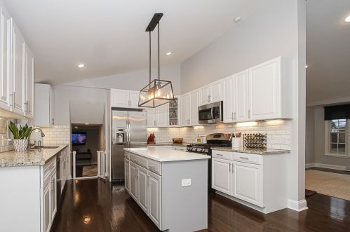 510 Adams St, Elmhurst IL  60126-4663 exterior