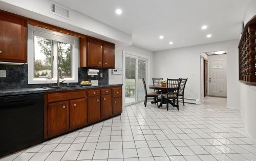 26 Dryden Way, Commack NY 11725-1927 exterior