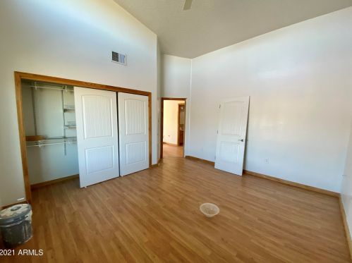 48017 7th Ave, Phoenix AZ 85007-1705 exterior