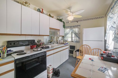 3117 Fulford St, Kalamazoo MI 49001-4491 exterior