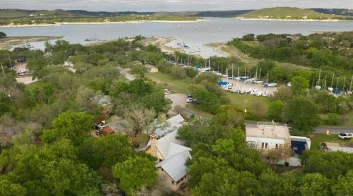 5808 Beacon Dr, Austin TX 78734-1416 exterior