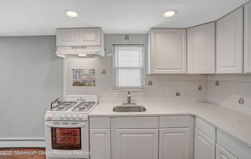 9 Danby Pl, Point Pleasant Beach NJ  08742-5621 exterior