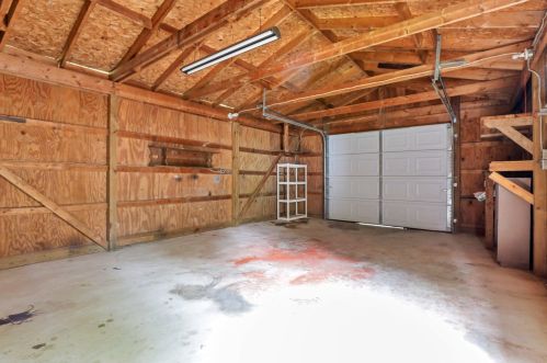 4306 Blacks Rd, Hebron OH 43025-9016 exterior