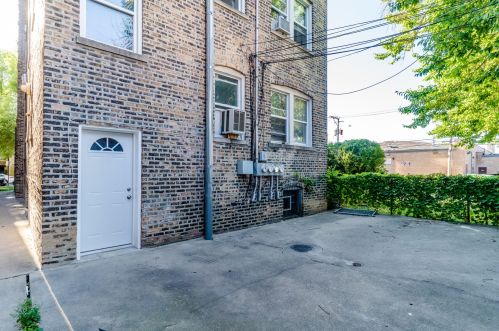6329 Mozart St, Chicago IL 60629-2324 exterior