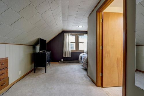 936 Currie Pl, Milwaukee WI 53213-3006 exterior