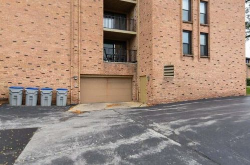 8735 72nd St, Milwaukee WI  53223-2746 exterior