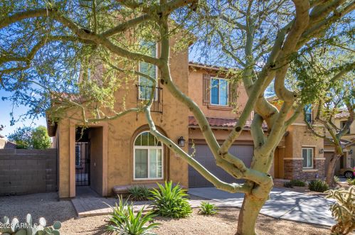 21713 38th Way, Phoenix AZ  85050-4923 exterior