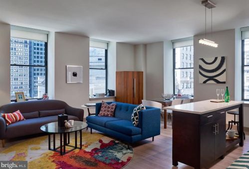 1340 Chestnut St, Philadelphia PA  19107-3521 exterior