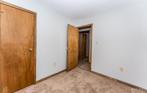 15 Newton Pl, Irvington NJ 07111-1408 exterior