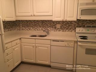 98 Monmouth St, Brookline MA  02446-5607 exterior