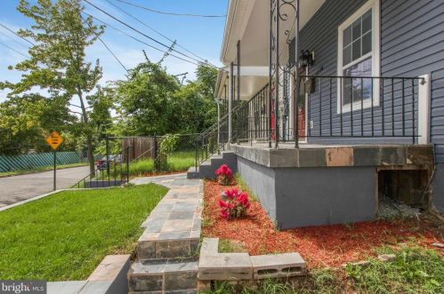 4614 Hayes St, Washington DC  20019-3611 exterior