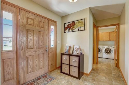 608 Chadwick Dr, Watertown WI 53094-5907 exterior