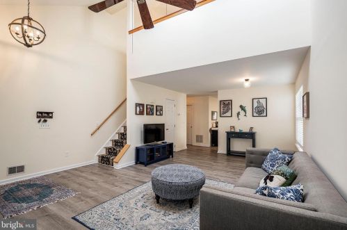 37 Sunnydale Dr, Berkeley Township NJ 08721-1380 exterior