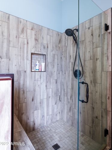 26506 11th Ave, Phoenix AZ  85085-1894 exterior